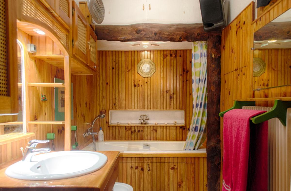 Appartement au coeur du village - Housity