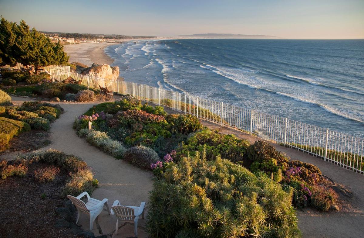 Cottage Inn by the Sea - Housity