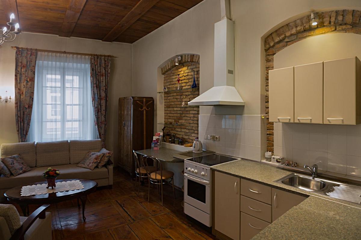 Suitetrails - Bernardinu B&B House