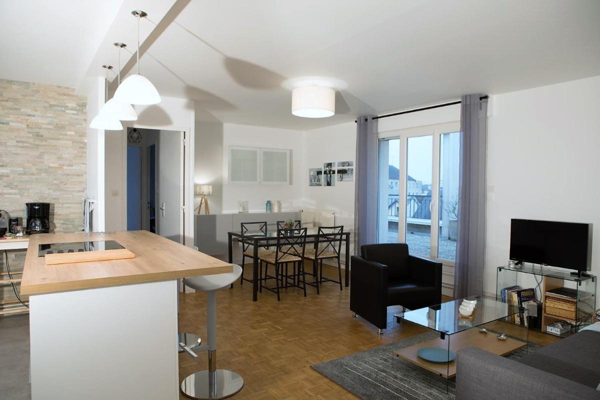 Gite Bons Amis - Housity