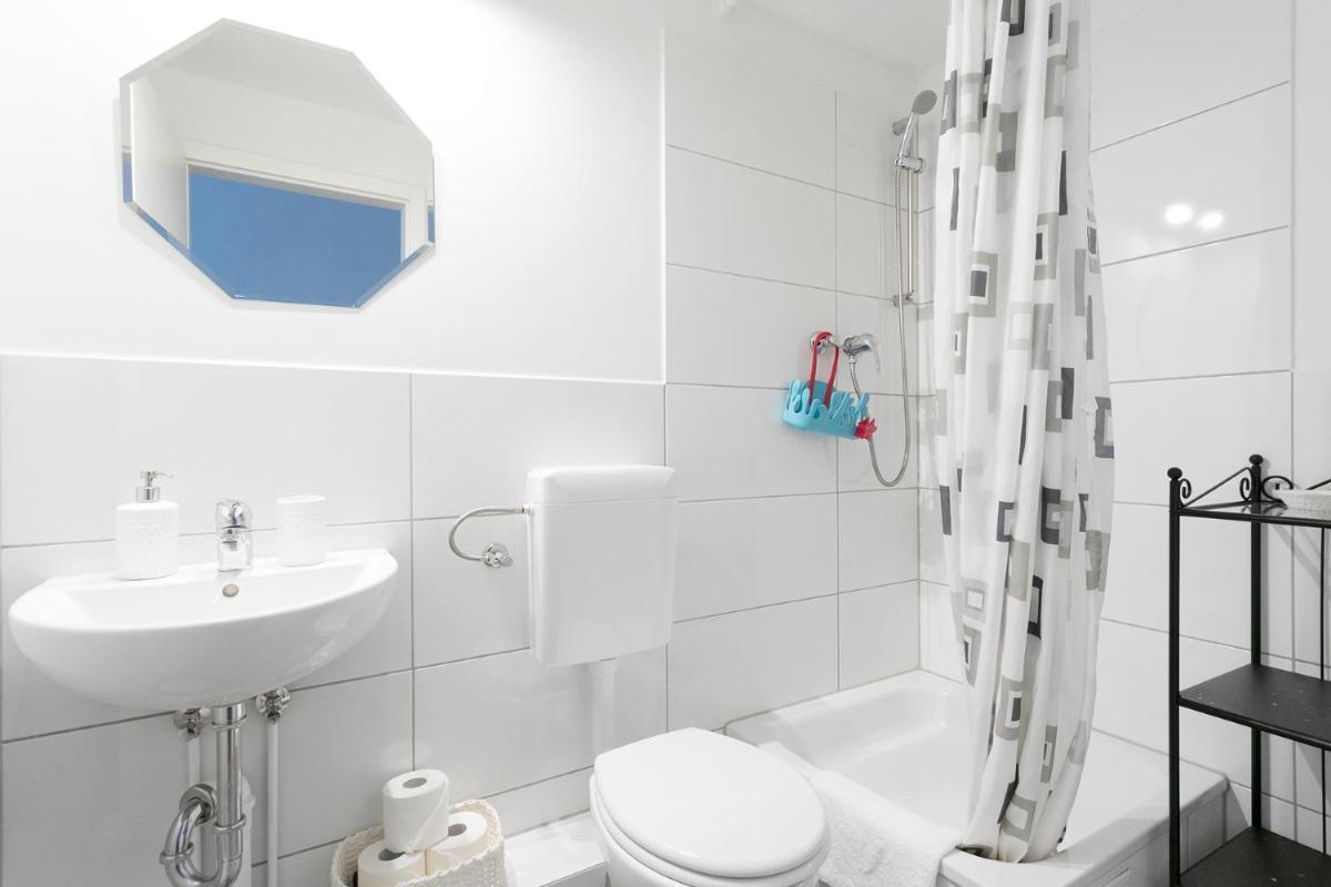Suitetrails - Studio Apartment for 3