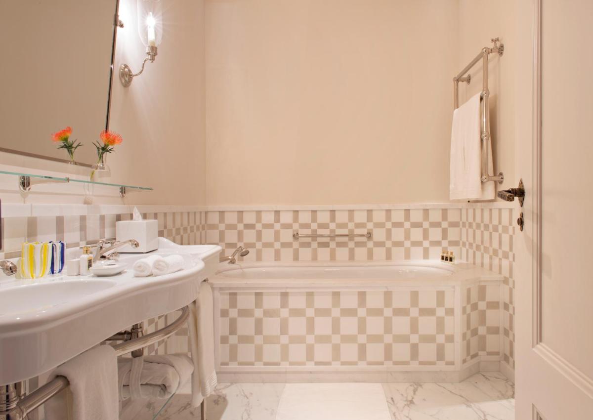 Un baño de Hotel Cappuccino - Palma