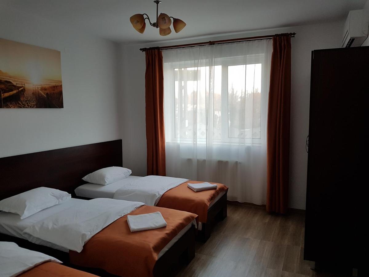 Pension Yasmine - Housity