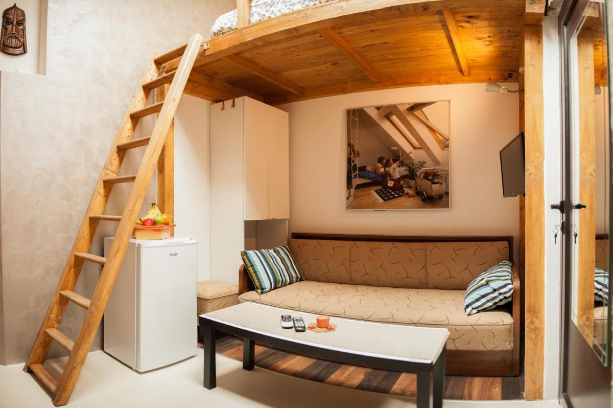 Vitosha Blvd - Attic Studio - Housity