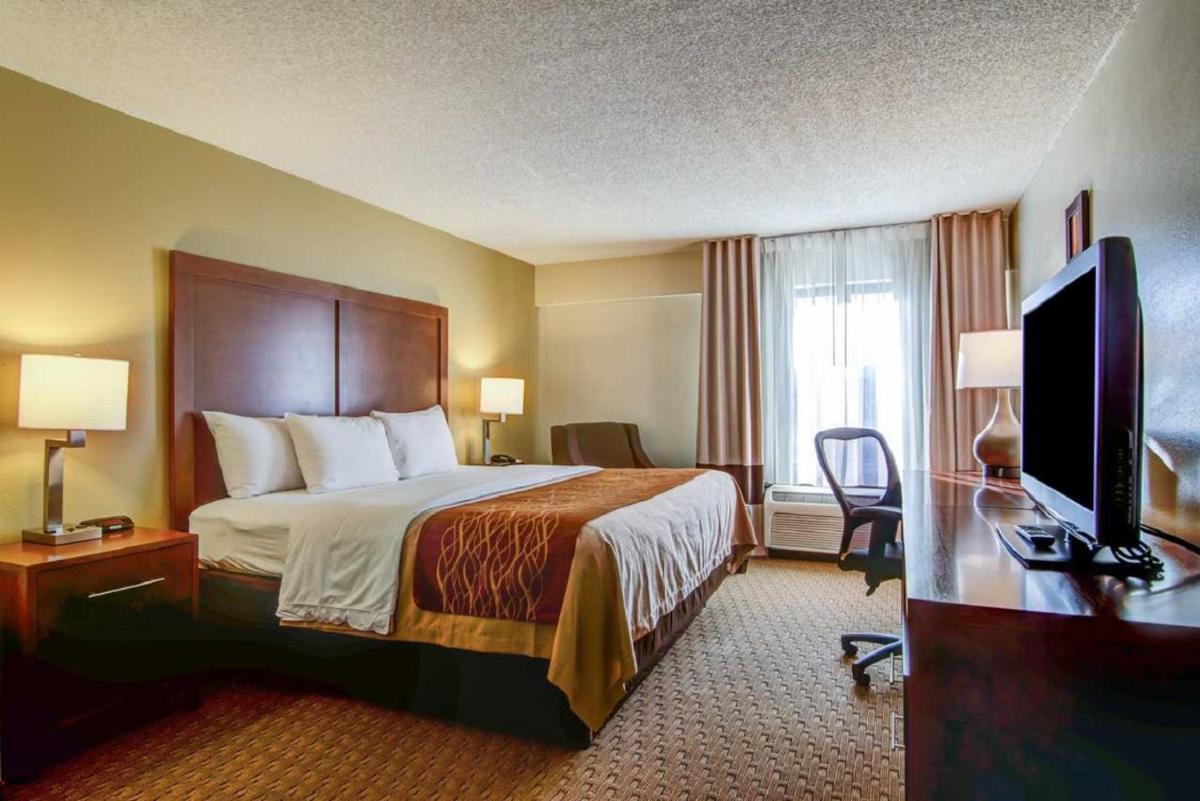 Comfort Inn Kennesaw - Housity