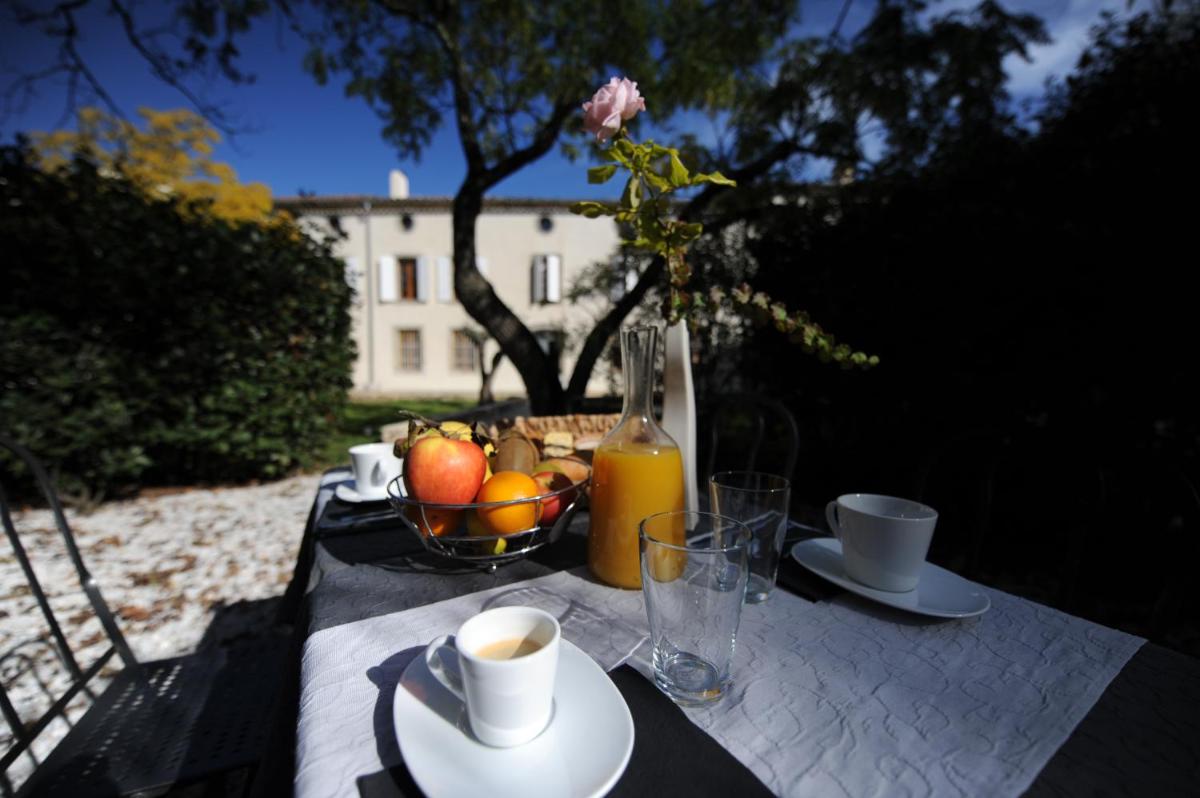 Boissons dans l'établissement Logis Hôtel Château De Palaja