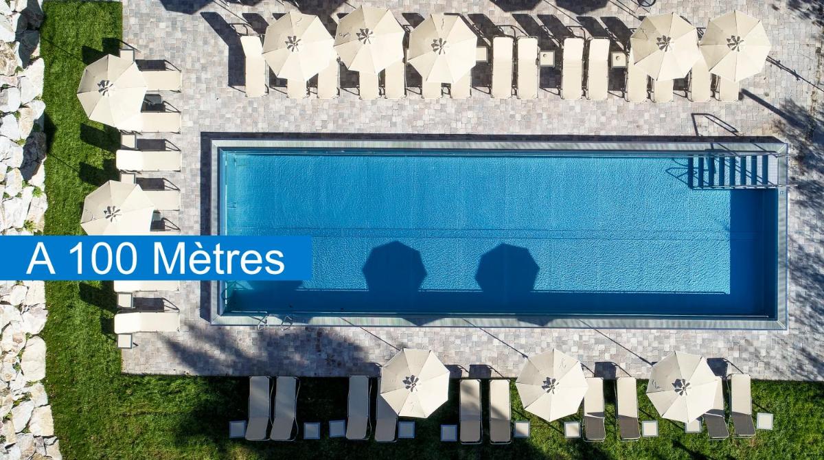 Piscine de l'établissement Résidence des Châteaux ou située à proximité