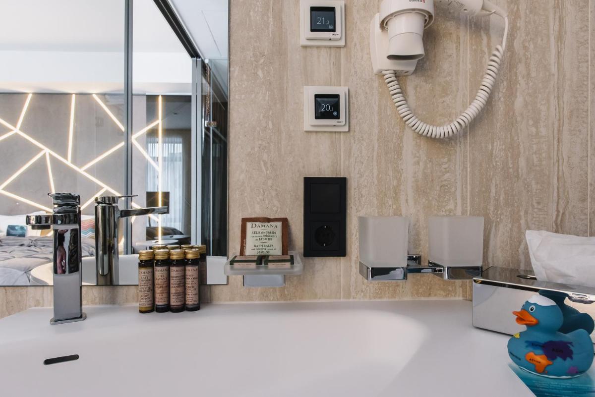 Suitetrails - Noble Boutique Hotel
