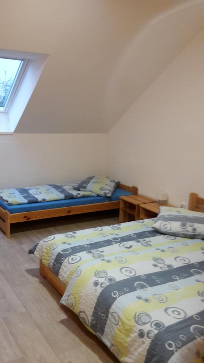 Hospůdka U Smrku - Housity