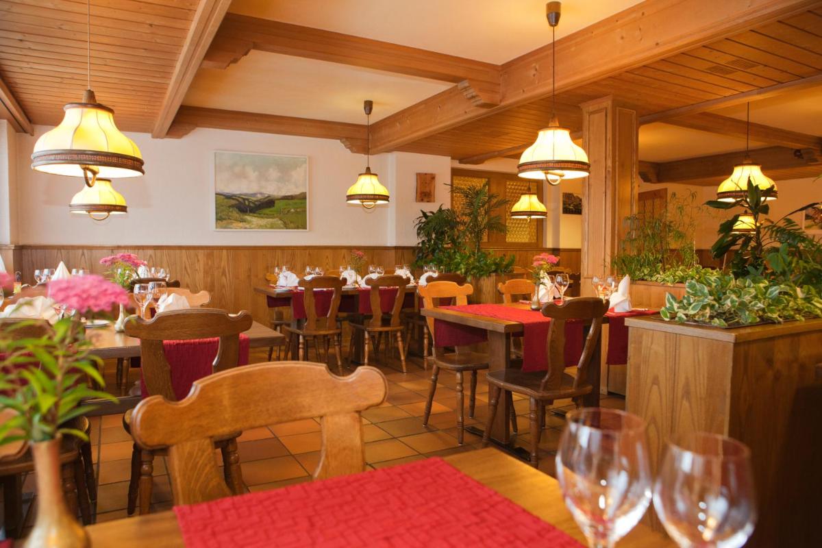 Hotel Arvenbüel - Housity