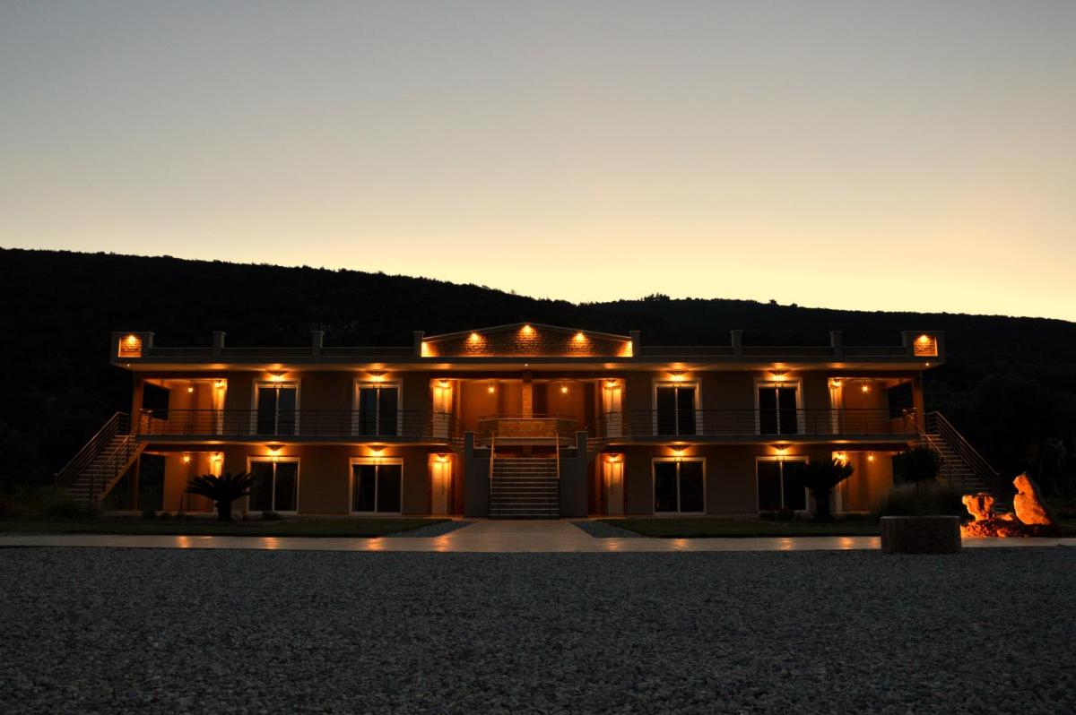 Marathon Eco Stay - Housity