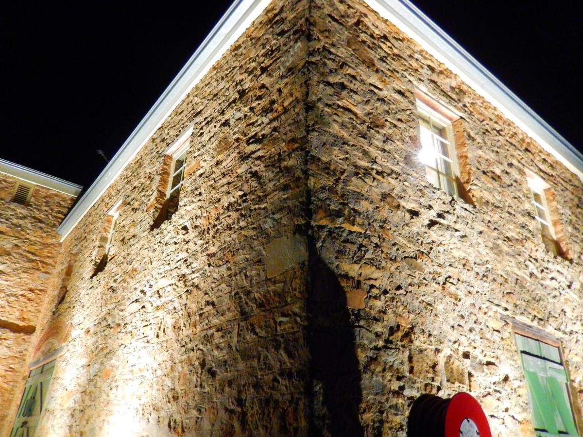 Morialta Barns - Housity