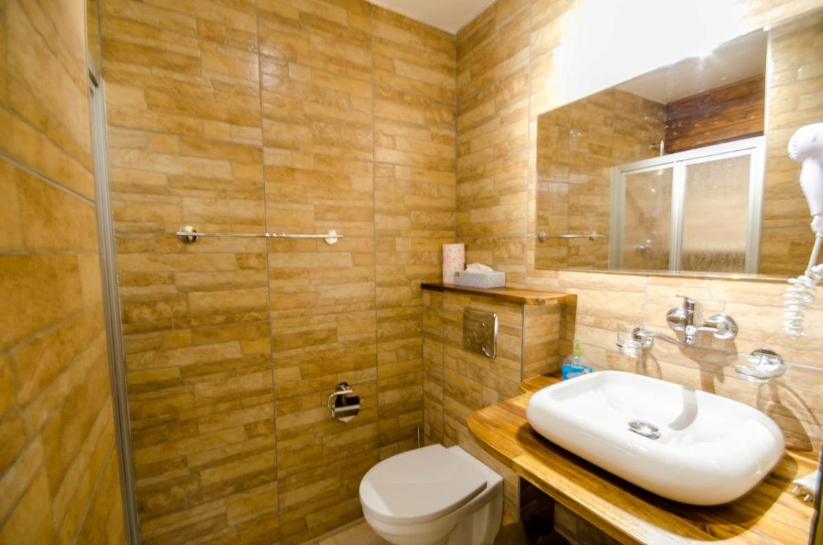 Pension Pretty - Housity