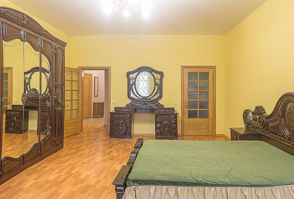 Suitetrails - Cosy Apartment on Nevskiy