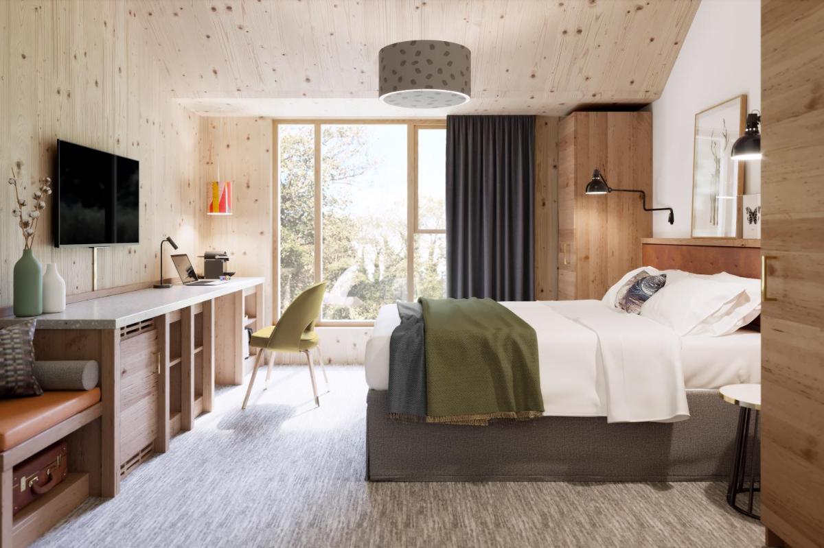 The Royal Foresters - Housity