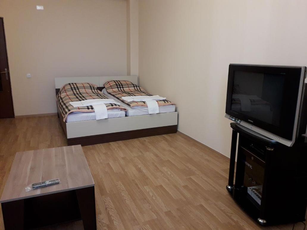 Elvintrade House - Housity