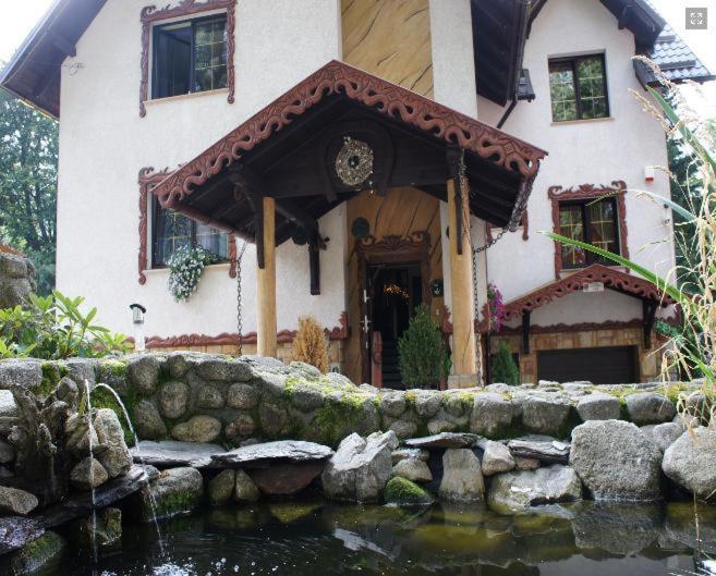 Willa Góral Goralska Osada Domki Apartamenty Pokoje - Housity