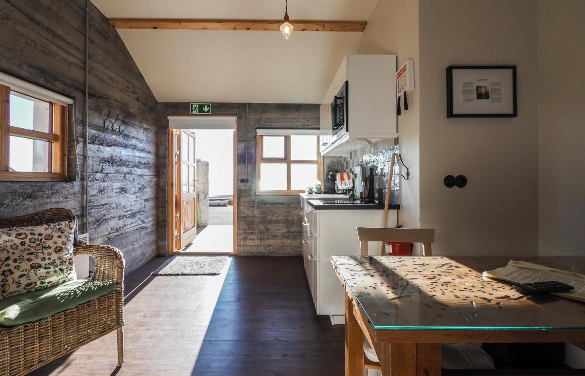 The Garage - Housity