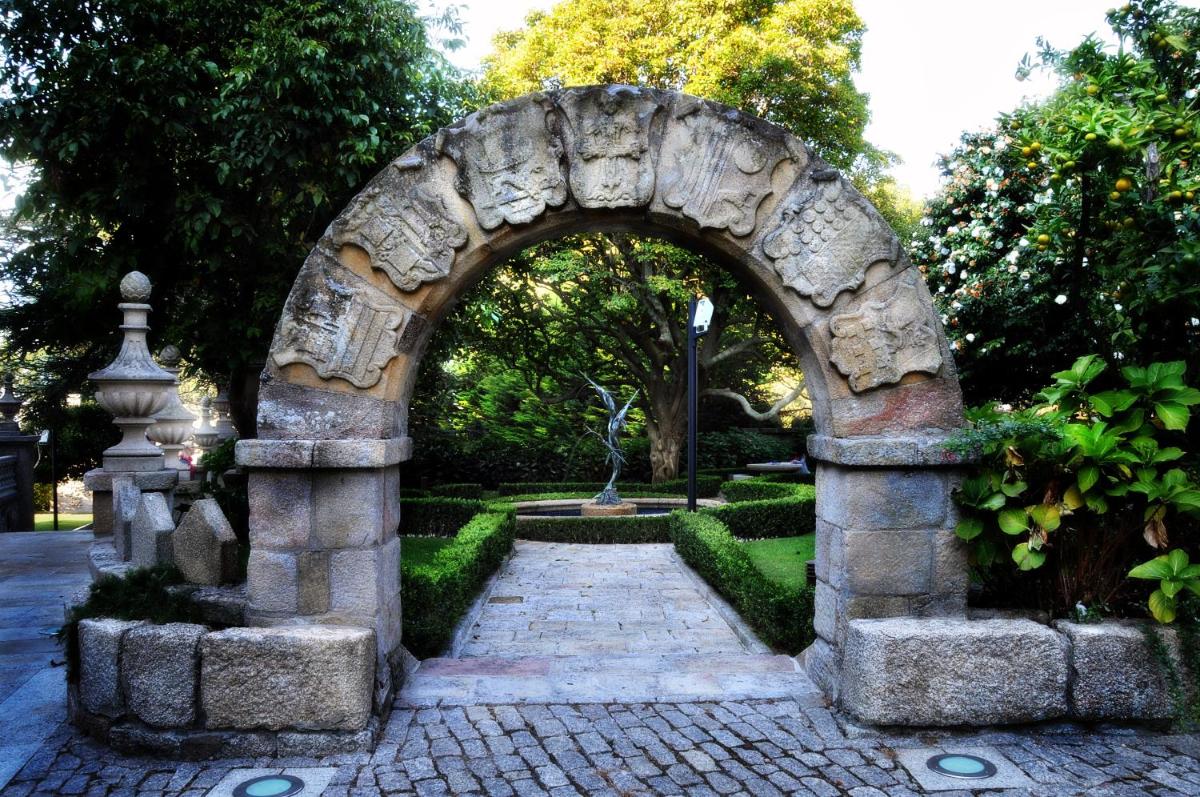 Jardín al aire libre en Pazo Los Escudos Hotel Spa & Resort
