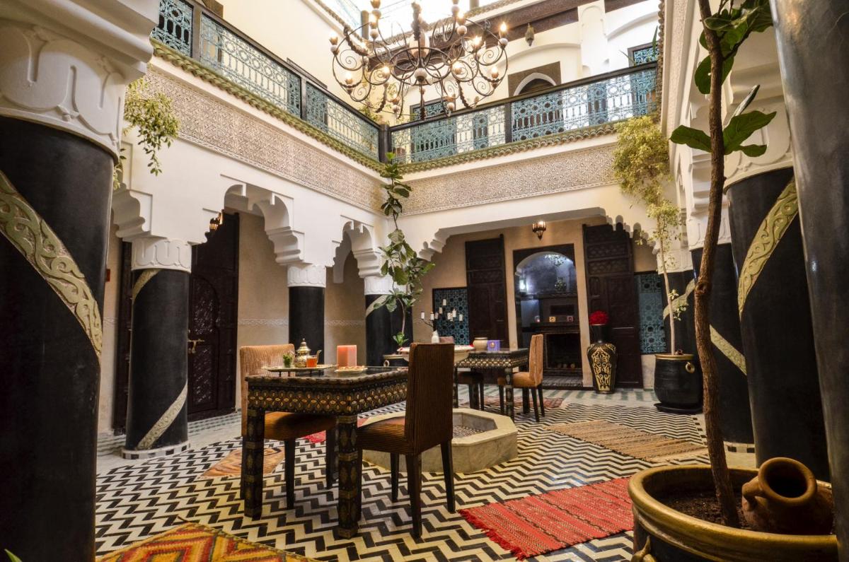 Riad Ben Tachfine - Housity