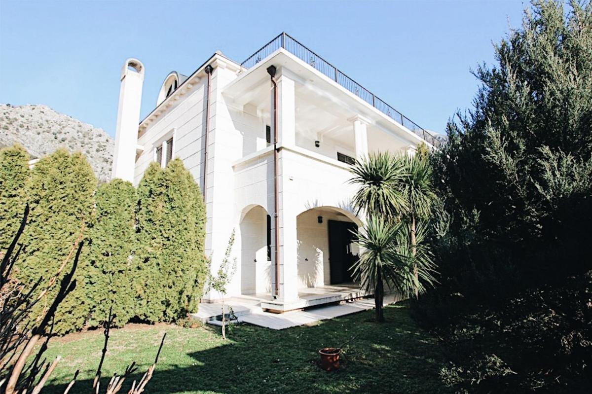 Villa Teuta - Housity
