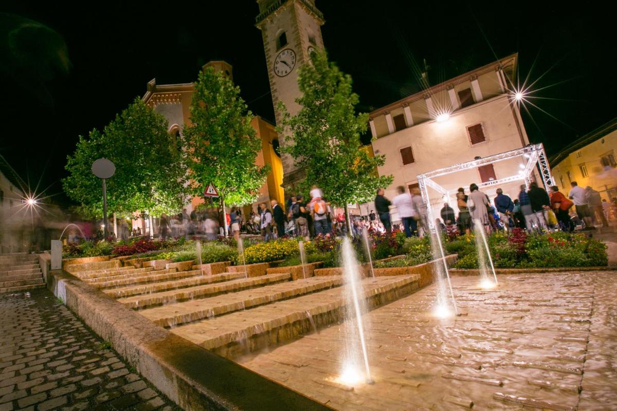 Casa De Val - Housity