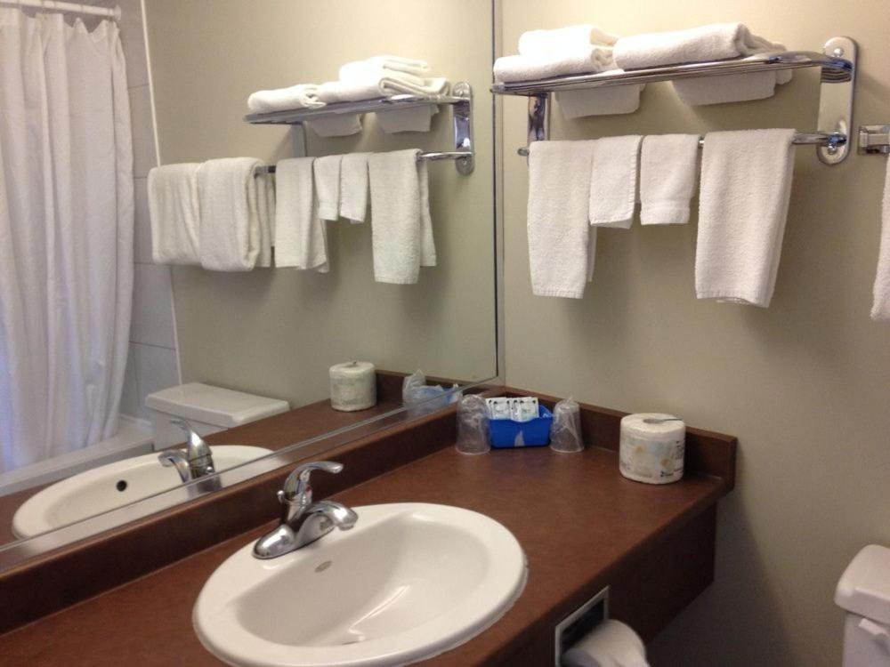 Silver Crest Lodge - Housity