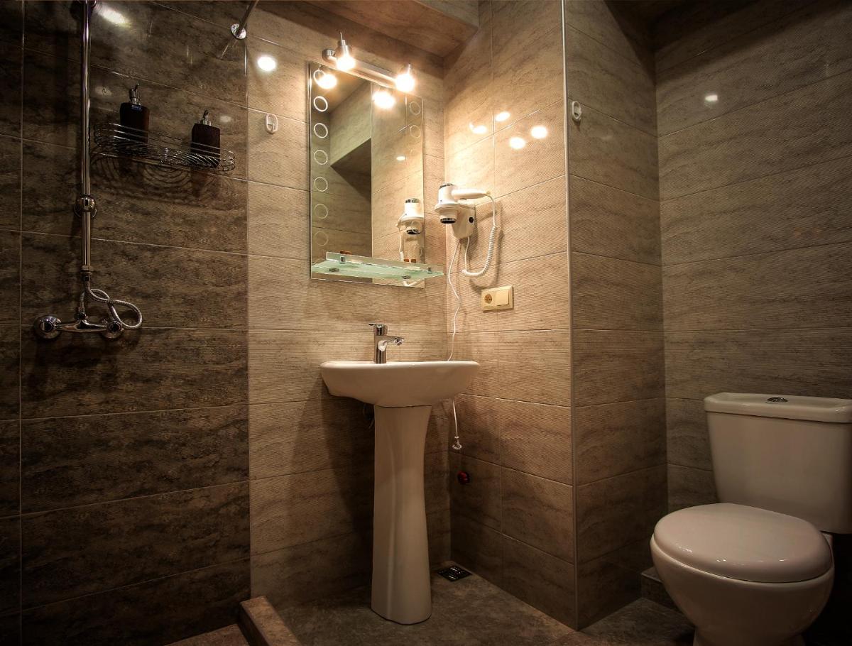 Hotel Toma's House - Housity