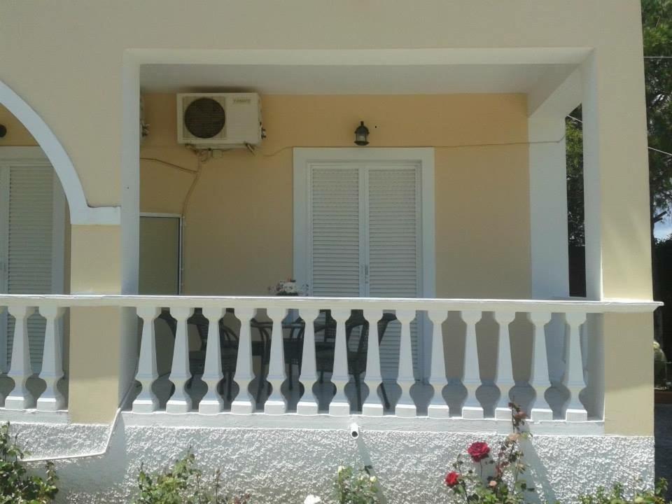 Rallou Rooms & Apartments - Housity
