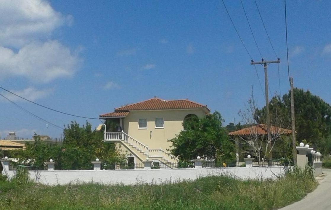Rallou Rooms & Apartments - Housity
