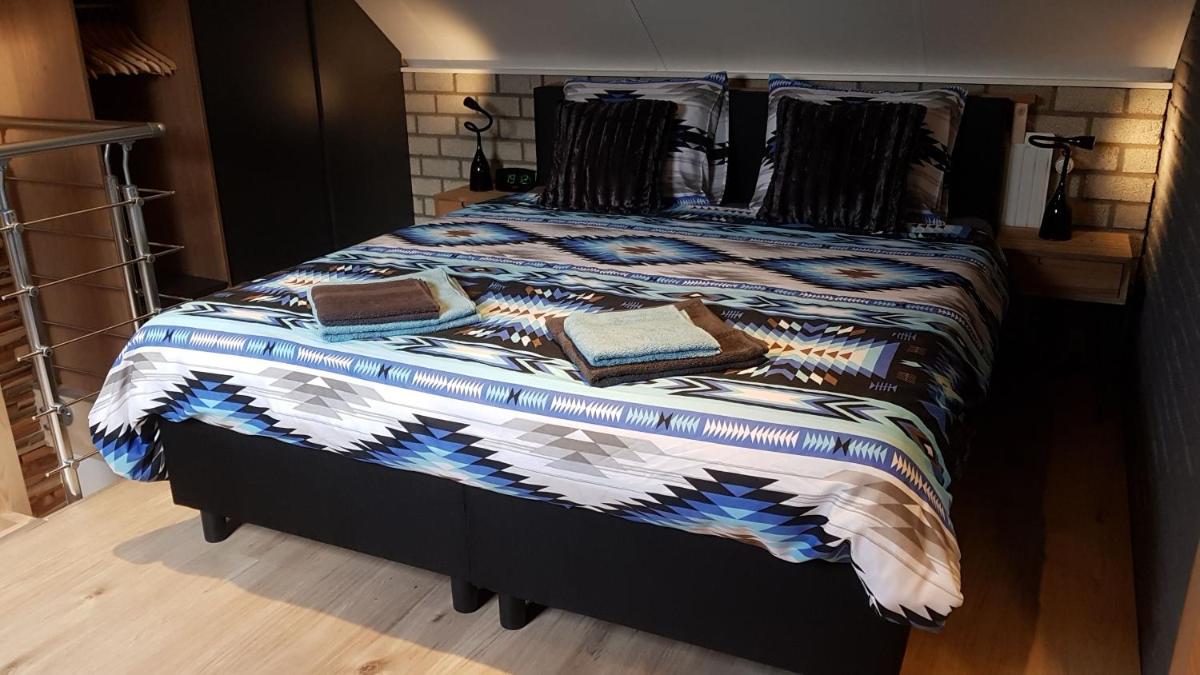 Het Gildehuis met sauna en jacuzzi - Housity