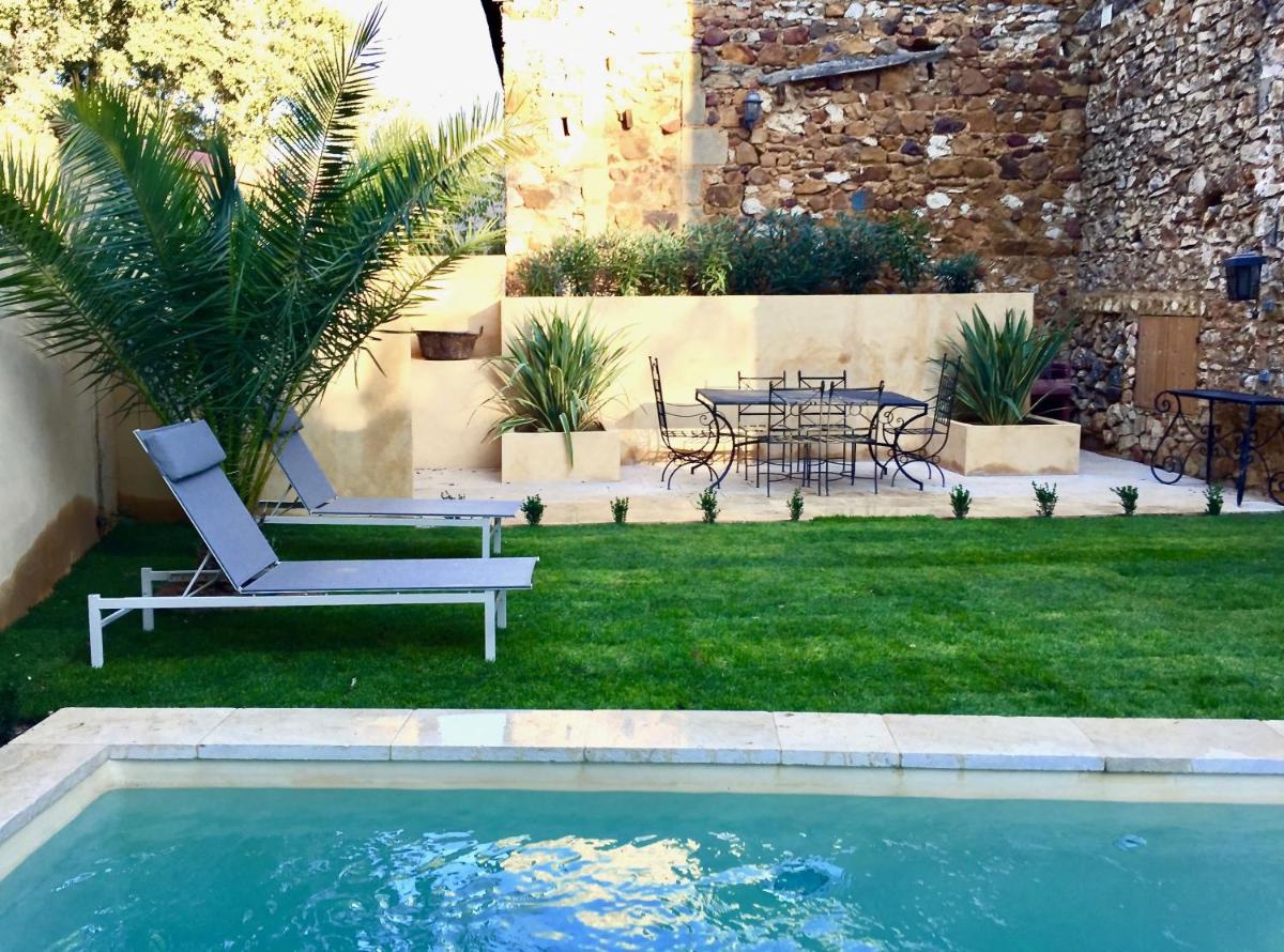 Beautiful Stone House with Private Pool near Uzes - Housity
