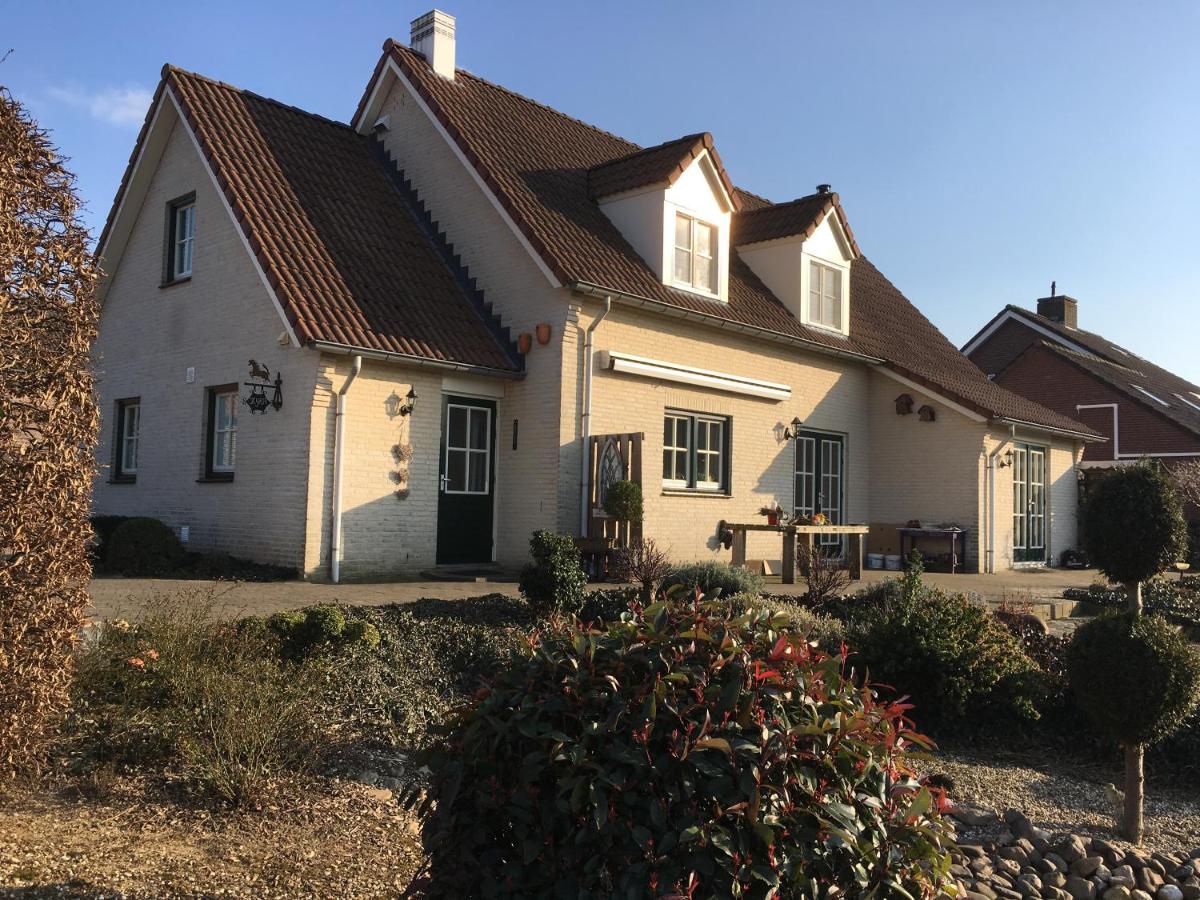 Chalet or Apartment nearby Roermond Outlet - Housity