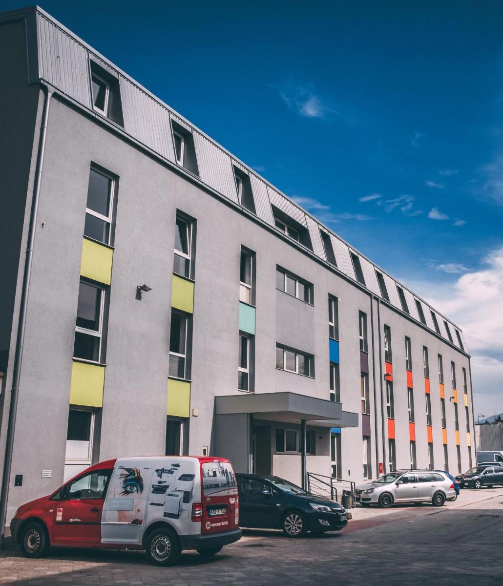 Orange Business Centar Apartments - Housity