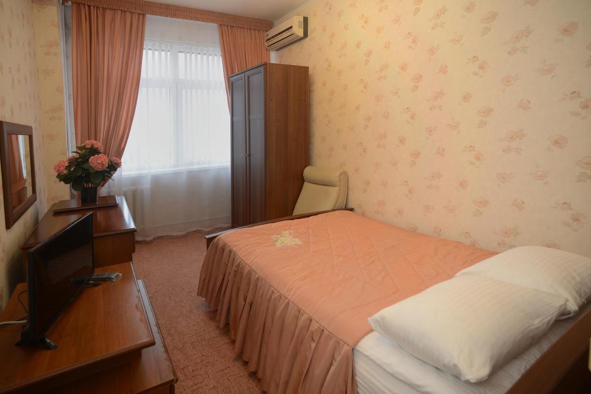 Fakel Hotel - Housity