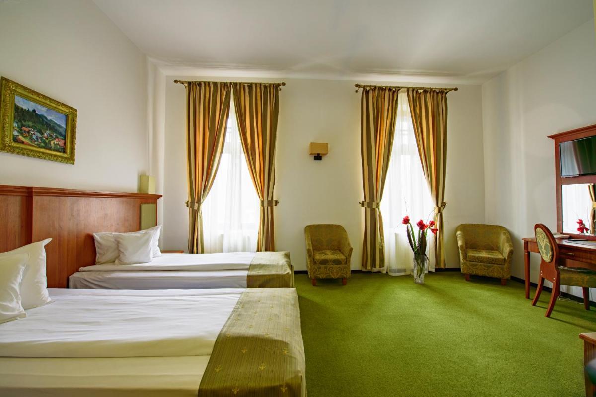 Hotel Palace - Housity