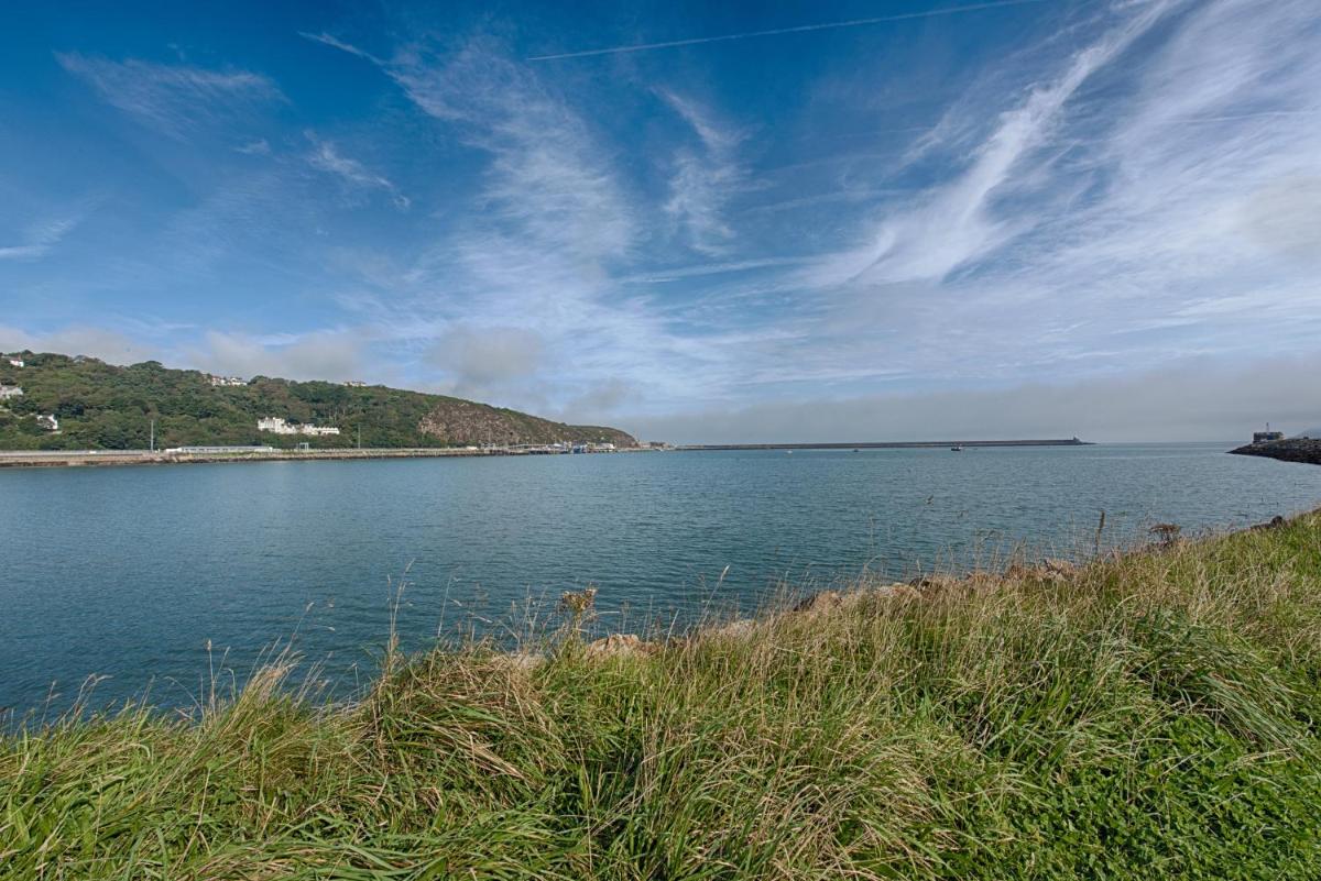 Fishguard Bay - Housity