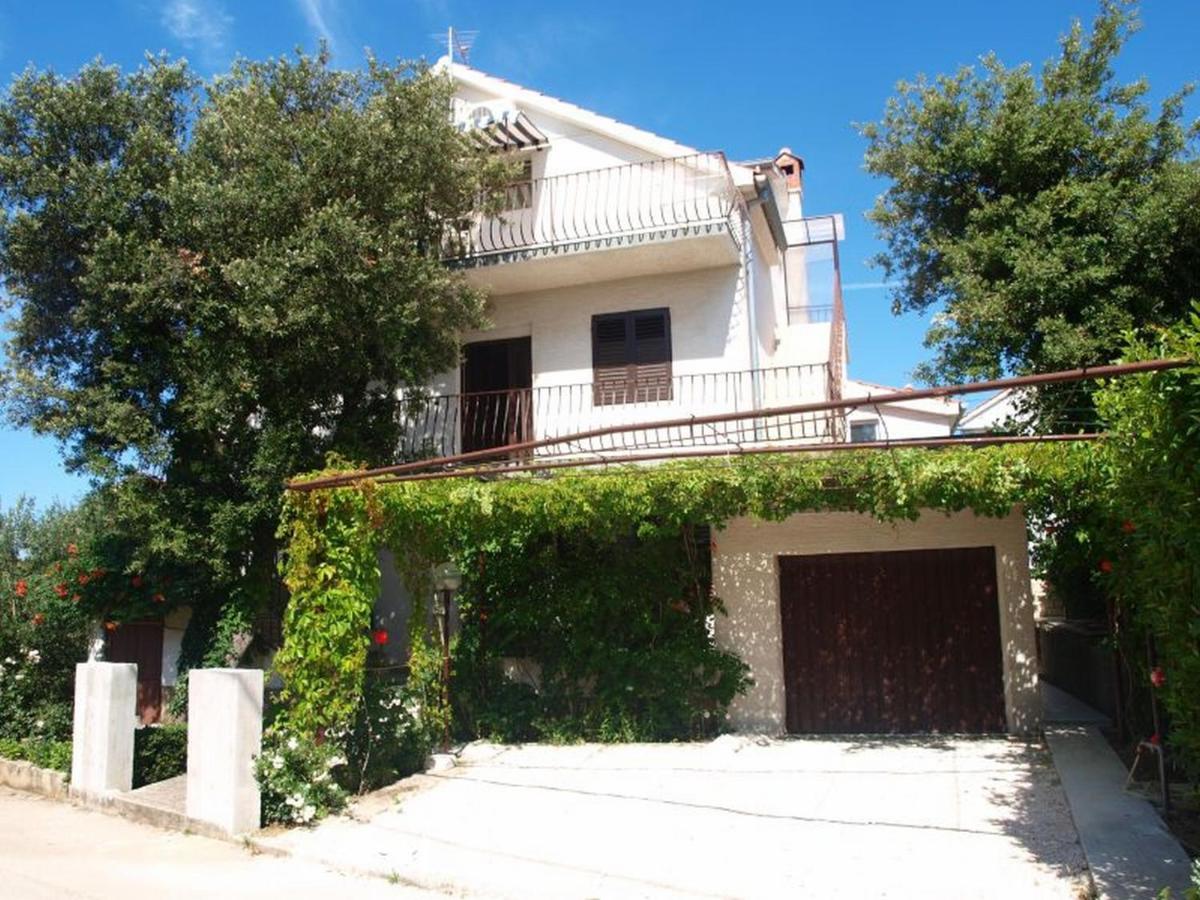 Apartments Jerina - Housity