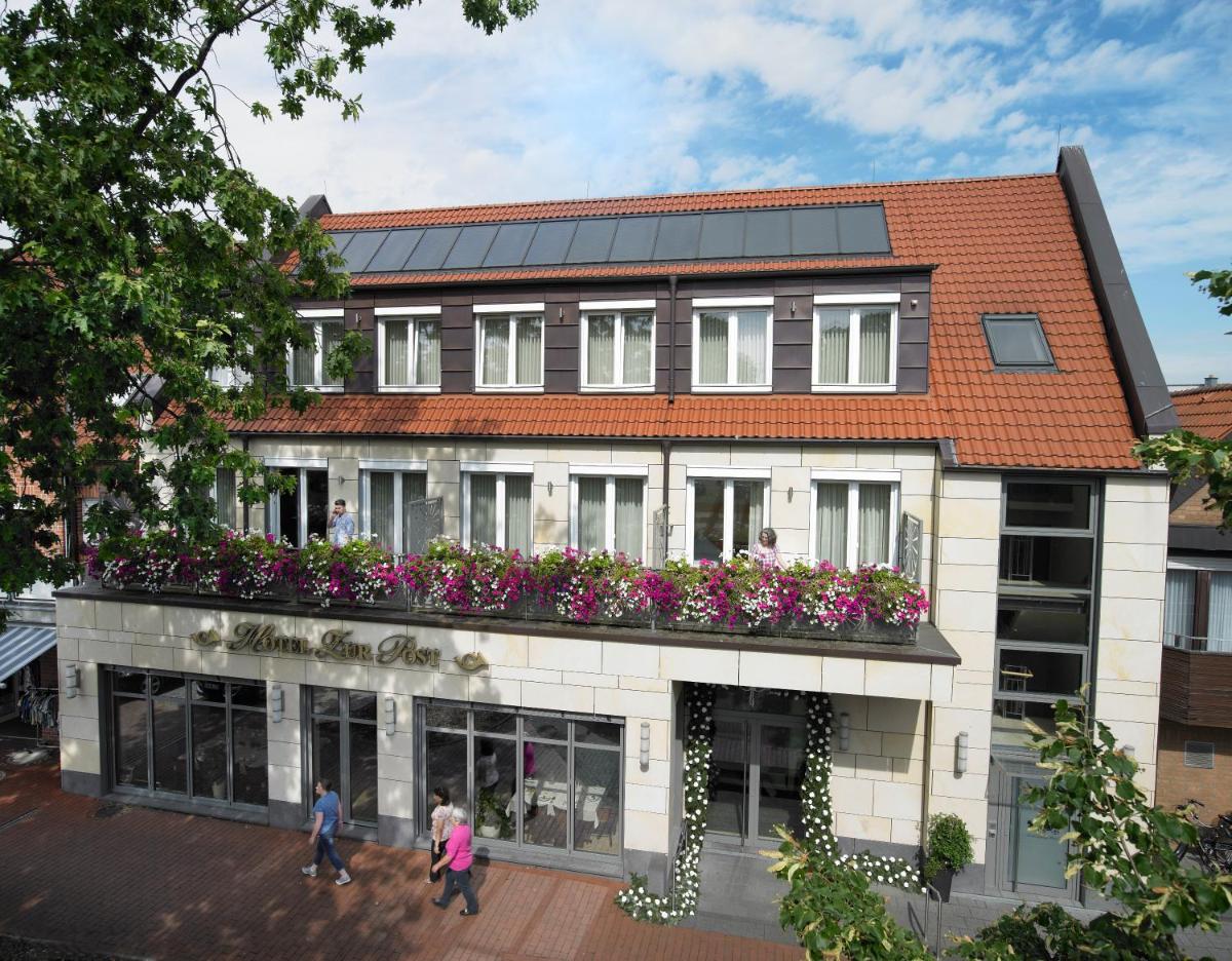 Hotel zur Post - Housity