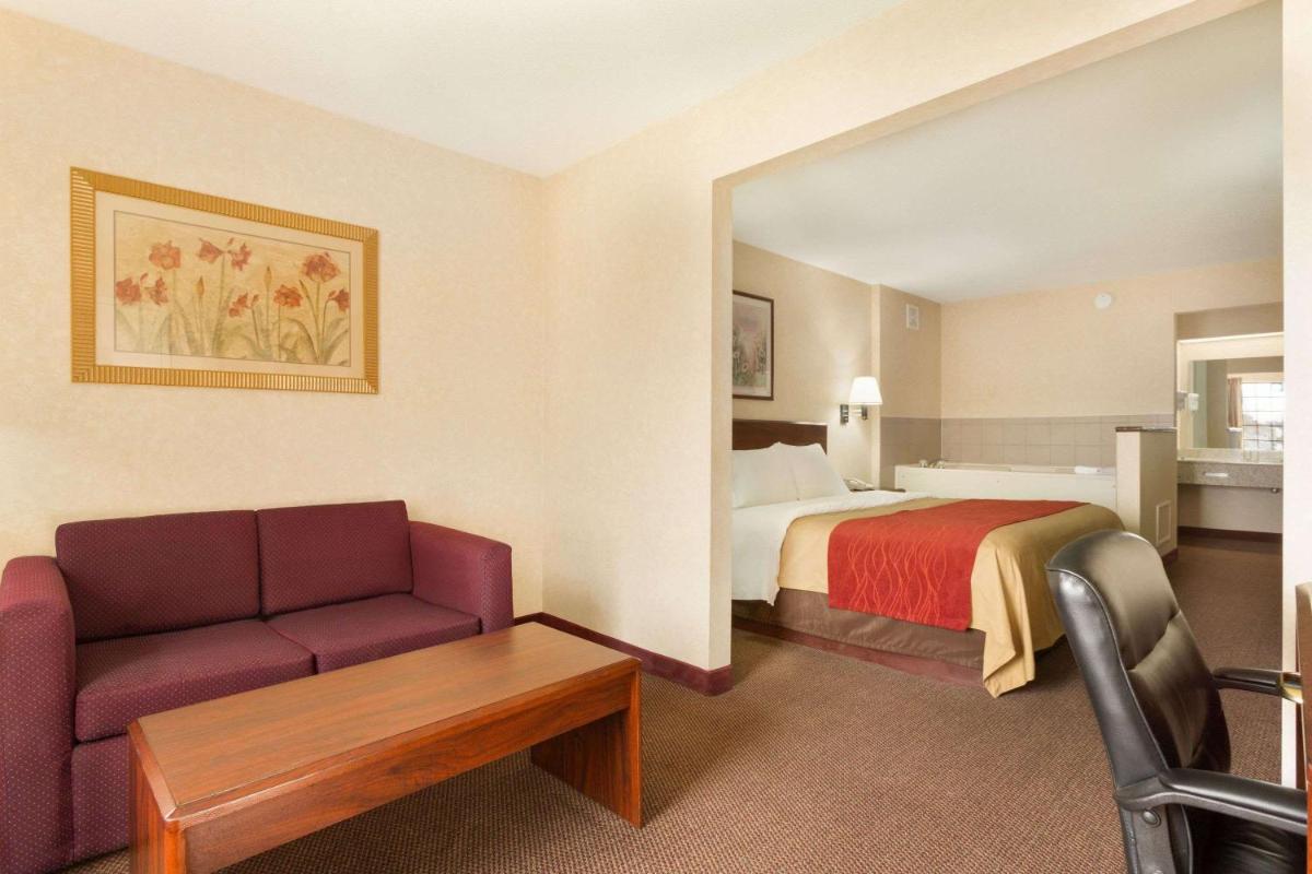 Baymont by Wyndham Springfield IL - Housity