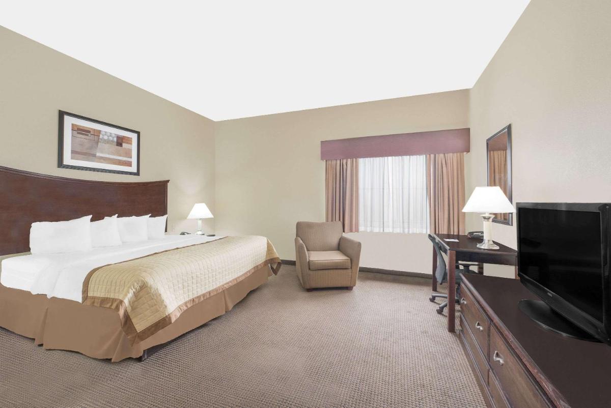 Baymont by Wyndham Snyder - Housity