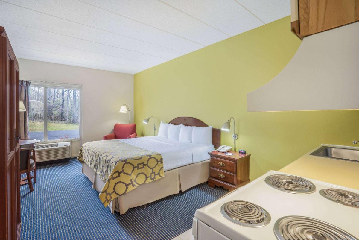 Baymont by Wyndham Warrenton - Housity