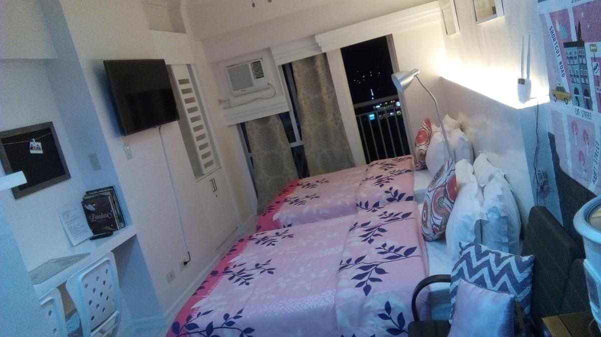 Mary's Crib Cityland Prime Tagaytay with Free Wifi & Swimming - Housity