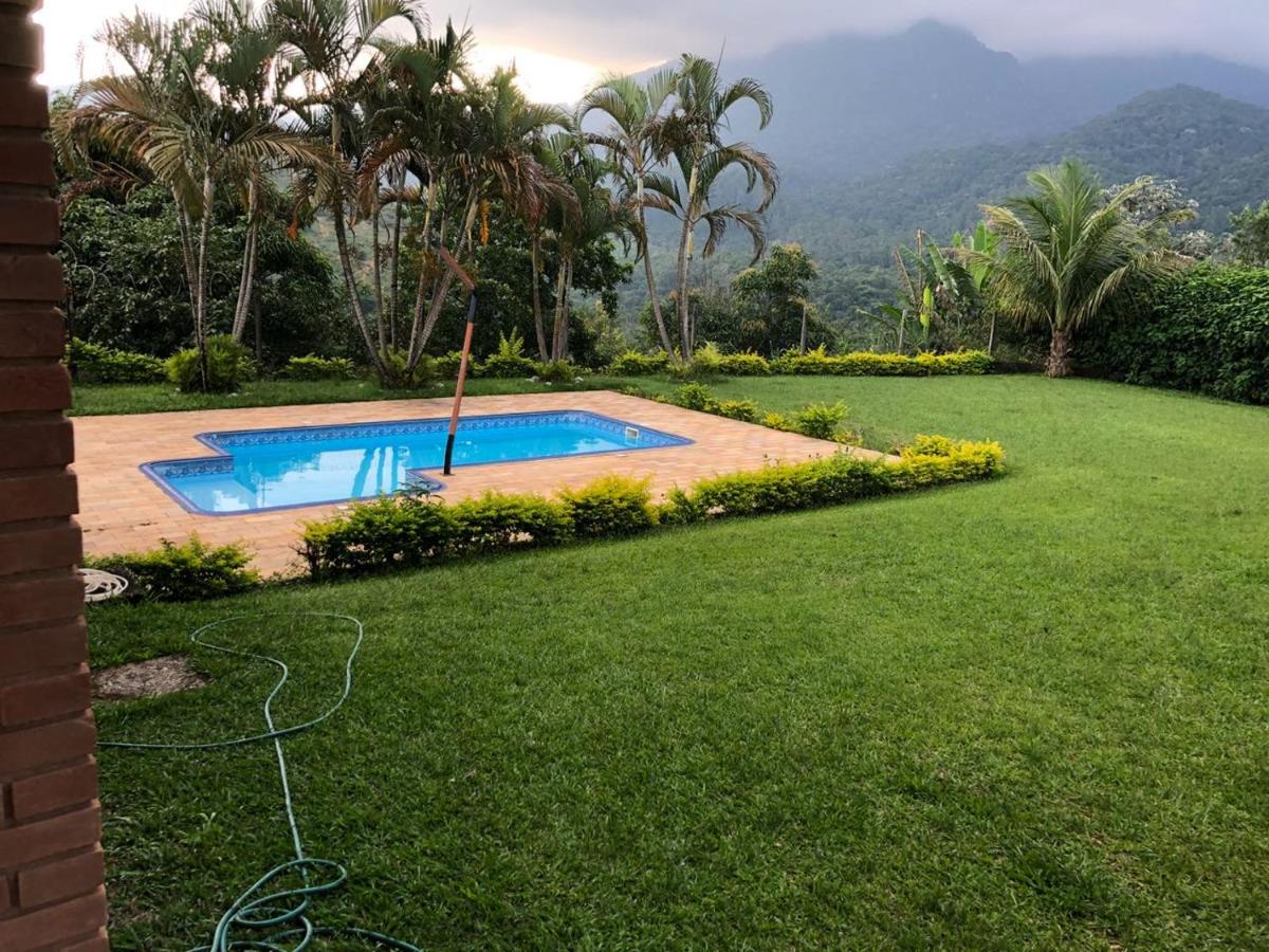 Casa em penedo - Housity