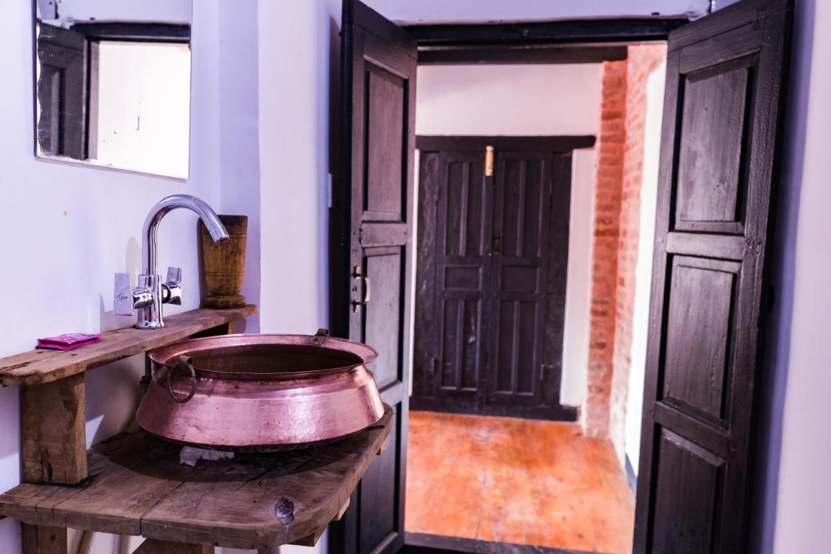 Suitetrails - Lumbini Heritage Home