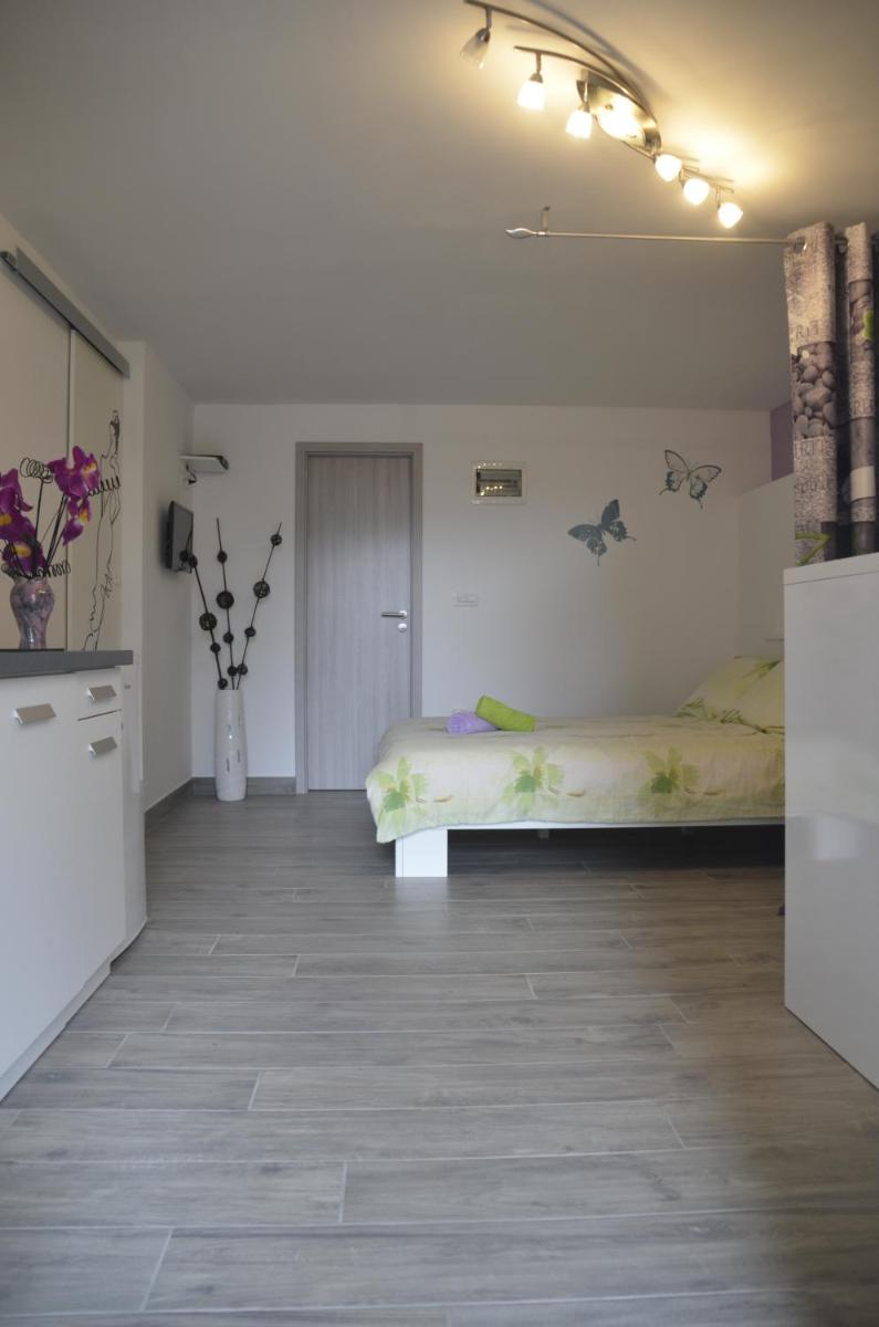 Apartments Lilly - Studio - Housity