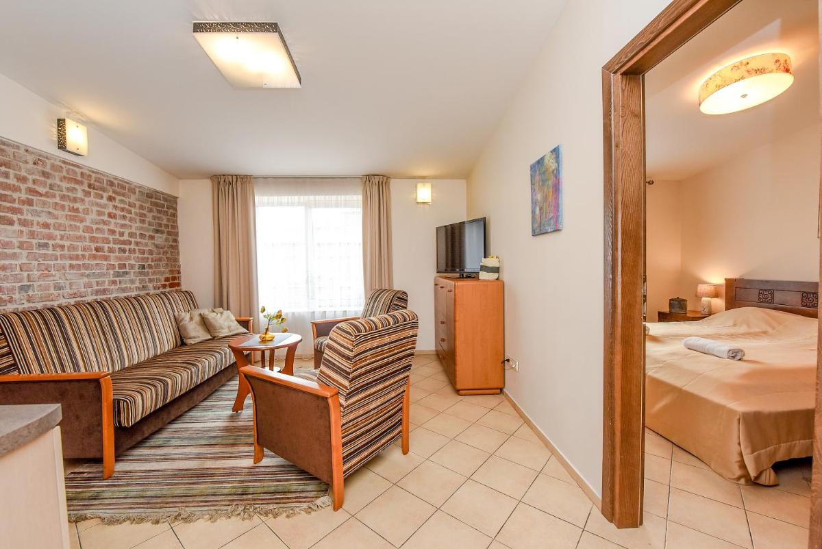 Kubu Apartment - Housity