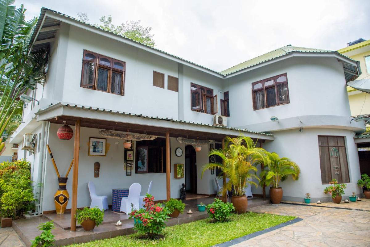 Saadani Tourist Center - Hostel - Housity