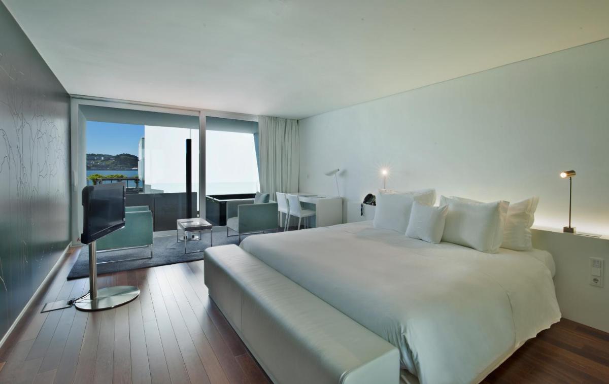 Uma cama ou camas num quarto em Altis Belem Hotel & Spa, a Member of Design Hotels