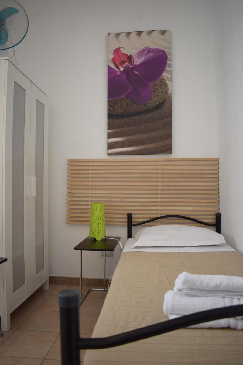 Suitetrails - Rose Santamaria Residence